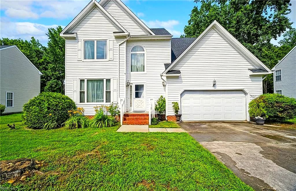 308 Peachwood CT, Suffolk — 6 bed Residential, 2,902 sqft