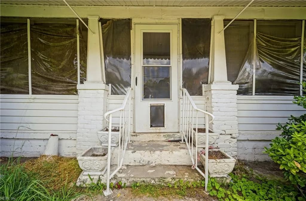 2261 Shipyard RD, CHESAPEAKE VA 23323 - Photo 3