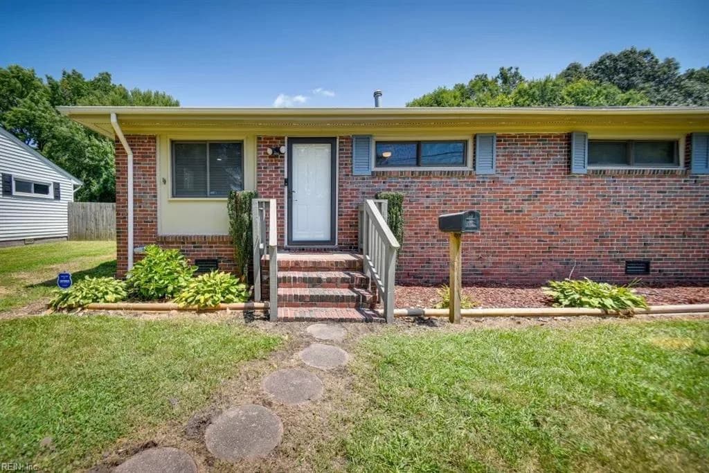 216 Matt LN, VIRGINIABEACH VA 23454 - Photo 4
