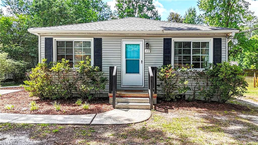 113 Glovers CT, CHESAPEAKE VA 23322 - Main photo