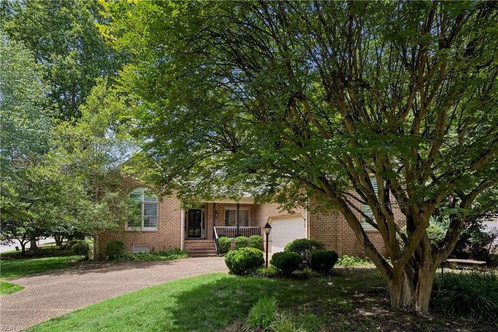 402 Alderwood DR, WILLIAMSBURG VA 23185 - Photo 4