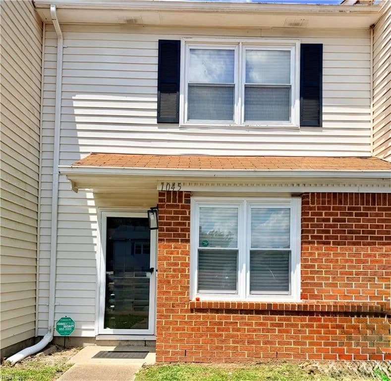 1045 Commonwealth PL, VIRGINIABEACH VA 23464 - Photo 2