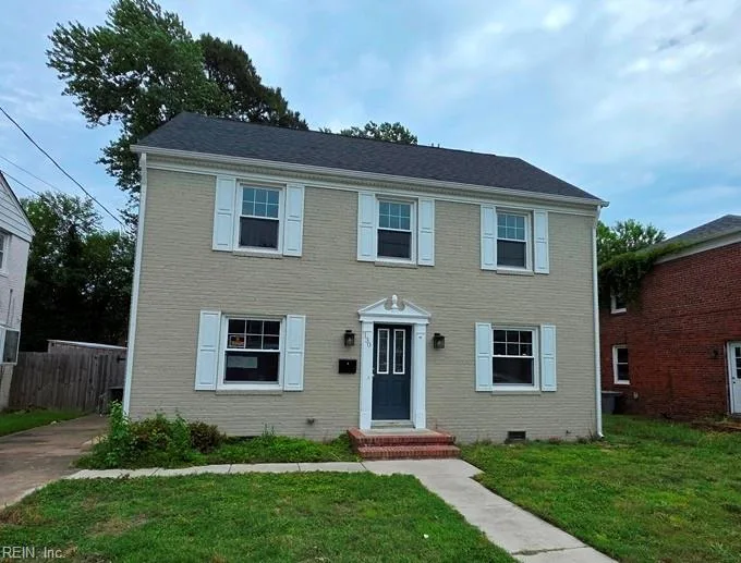 130 Burns ST, Hampton — 4 bed Residential, 1,584 sqft