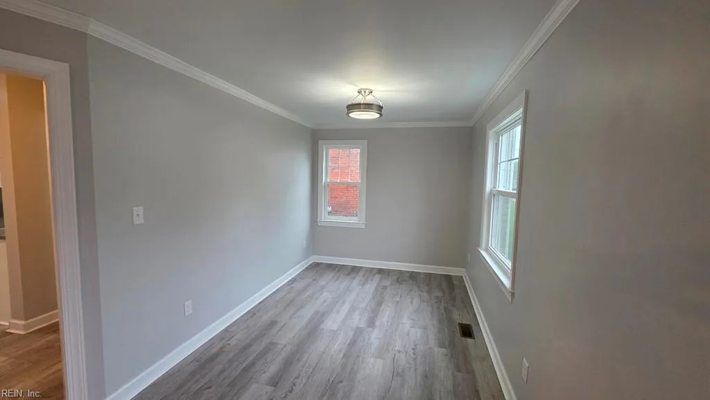 130 Burns ST, HAMPTON VA 23669 - Photo 5