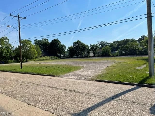 1/2 AC Seaboard AVE, CHESAPEAKE VA 23324 - Photo 2