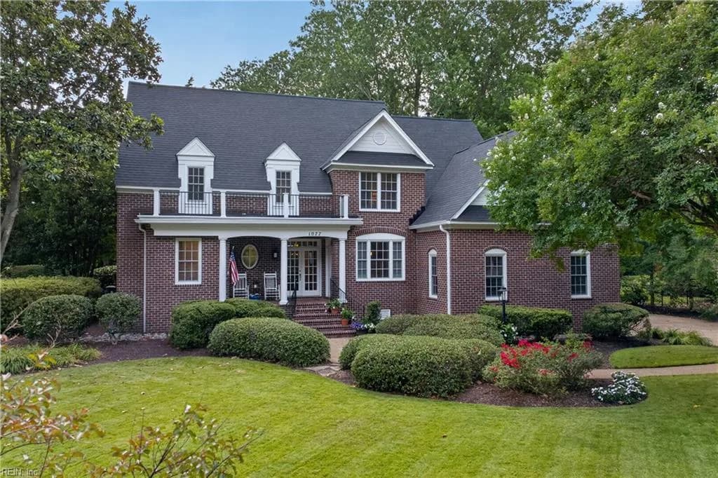 1077 Caton DR, VIRGINIABEACH VA 23454 - Photo 2