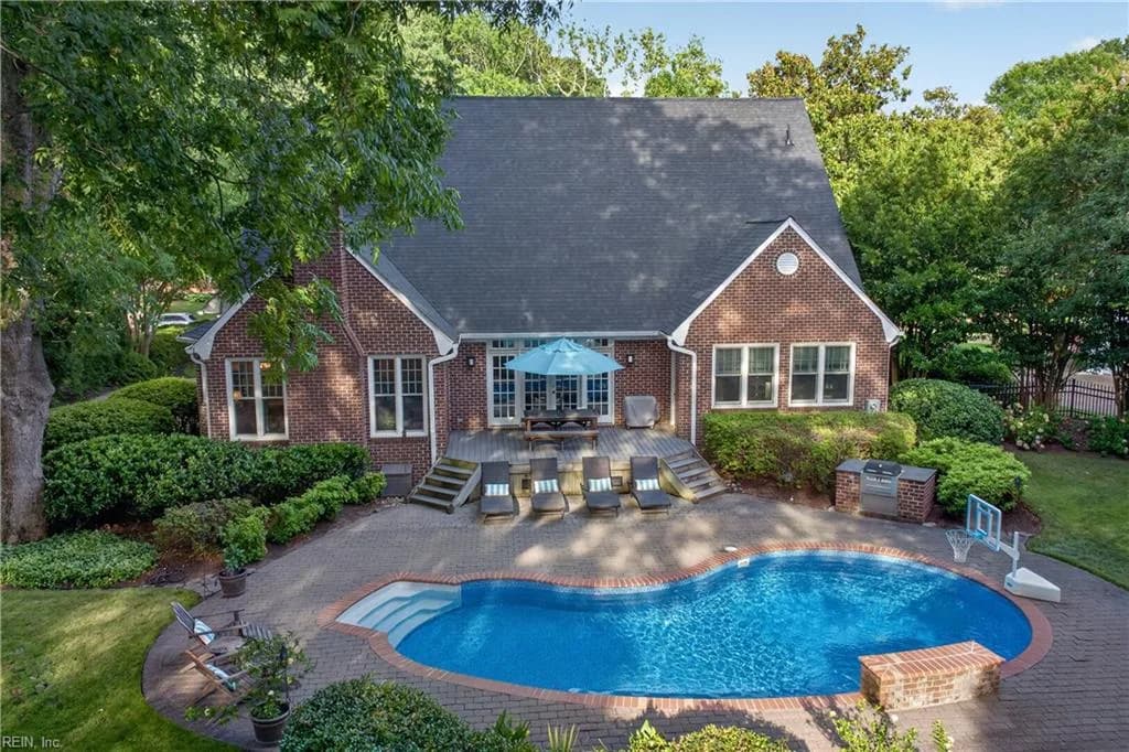1077 Caton DR, VIRGINIABEACH VA 23454 - Photo 3