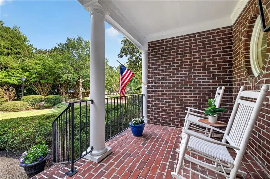 1077 Caton DR, VIRGINIABEACH VA 23454 - Photo 5