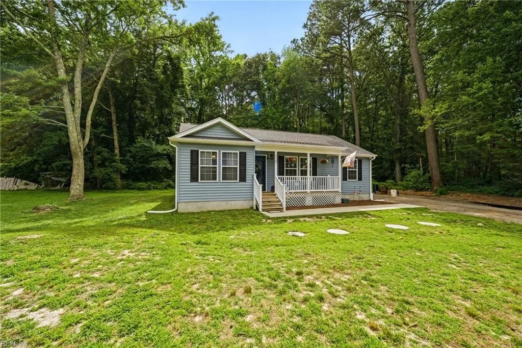 4568 Johns Point RD, GLOUCESTER VA 23061 - Photo 3