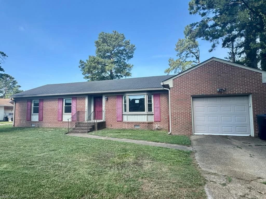 4220 Heather RD, PORTSMOUTH VA 23703 - Photo 2