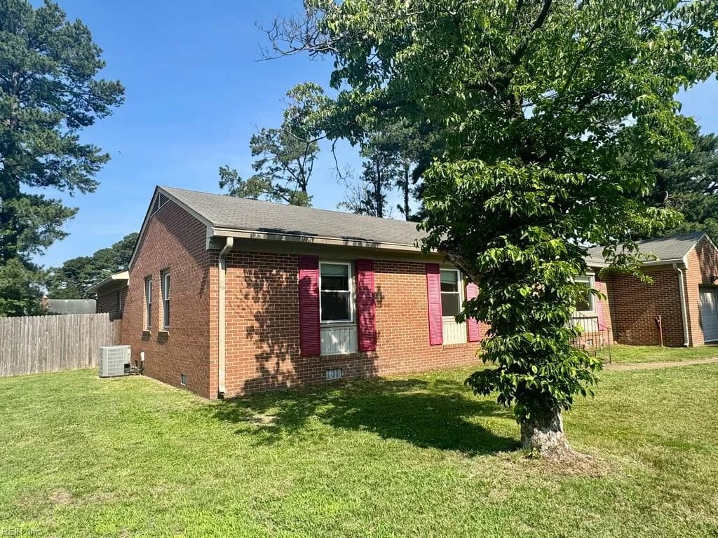 4220 Heather RD, PORTSMOUTH VA 23703 - Photo 3