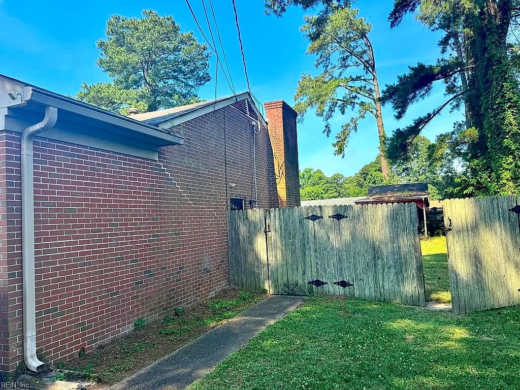 4220 Heather RD, PORTSMOUTH VA 23703 - Photo 4