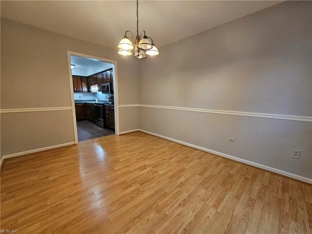 1019 Llewellyn MEWS, NORFOLK VA 23507 - Photo 5