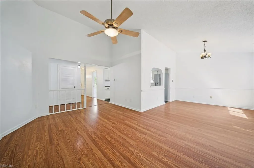 2141 Bloomsbury LN, VIRGINIABEACH VA 23454 - Photo 3