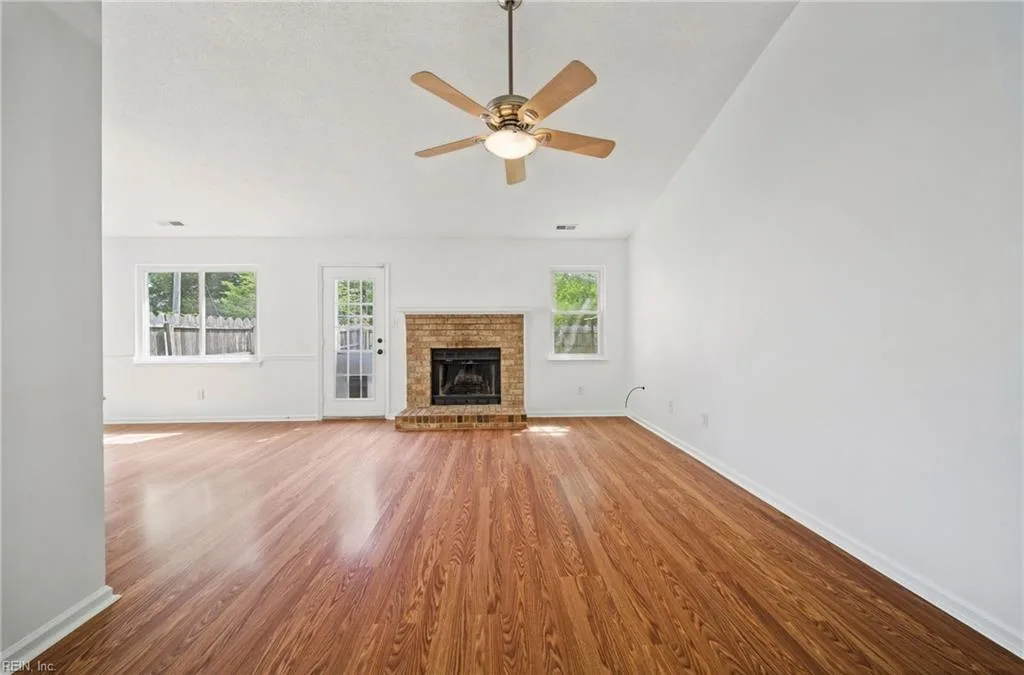 2141 Bloomsbury LN, VIRGINIABEACH VA 23454 - Photo 4