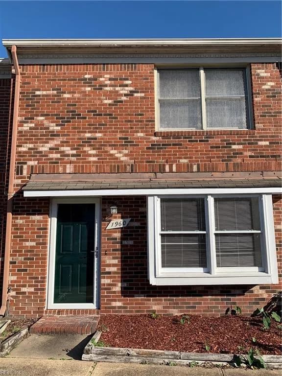 1960 Darnell DR, VIRGINIABEACH VA 23455 - Photo 2
