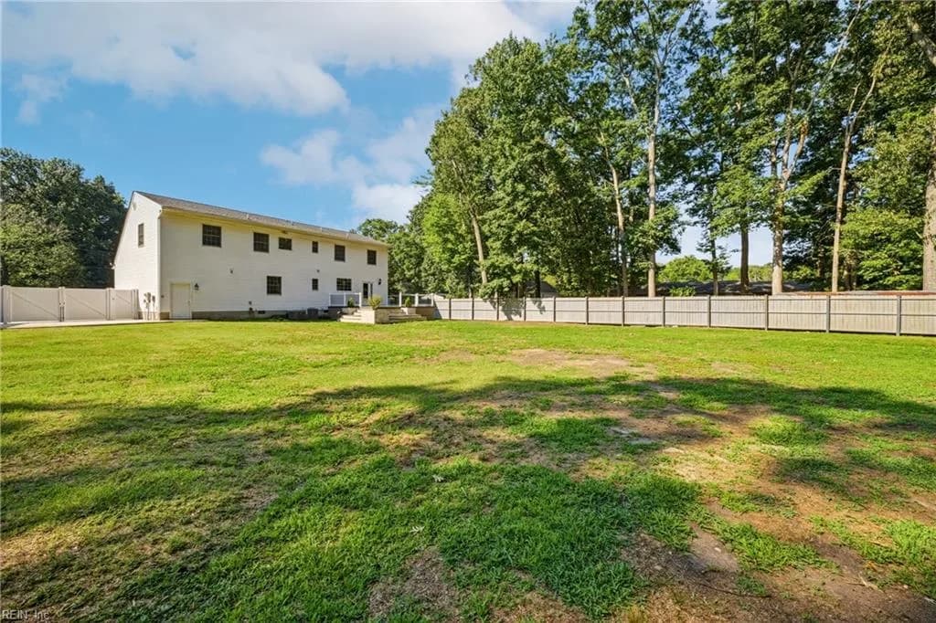 67 Huber RD, NEWPORTNEWS VA 23601 - Photo 3