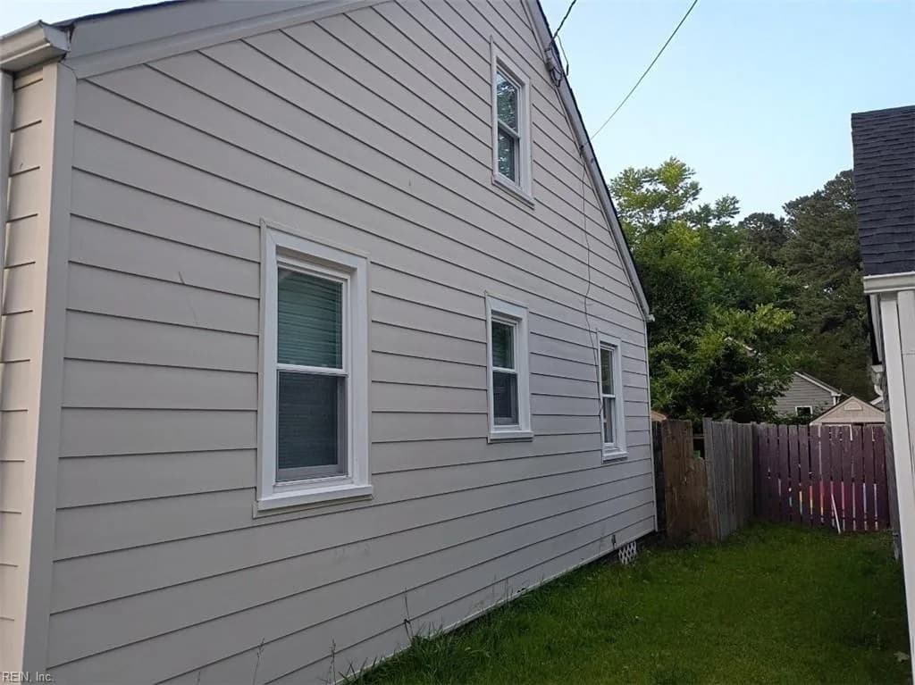 3714 Pamlico CIR, NORFOLK VA 23513 - Photo 3