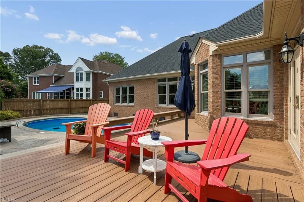1307 Old Coach RD, CHESAPEAKE VA 23322 - Photo 5