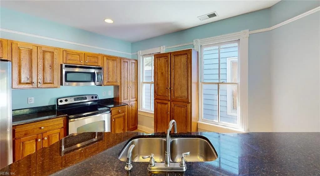 409 Dinwiddie ST #C, PORTSMOUTH VA 23704 - Photo 5