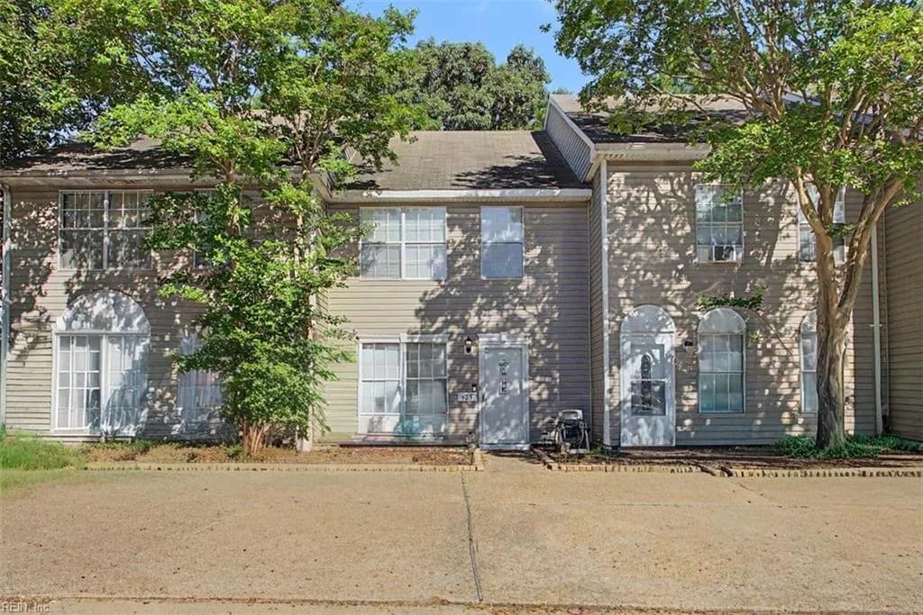423 Eureka LOOP, NEWPORTNEWS VA 23601 - Main photo