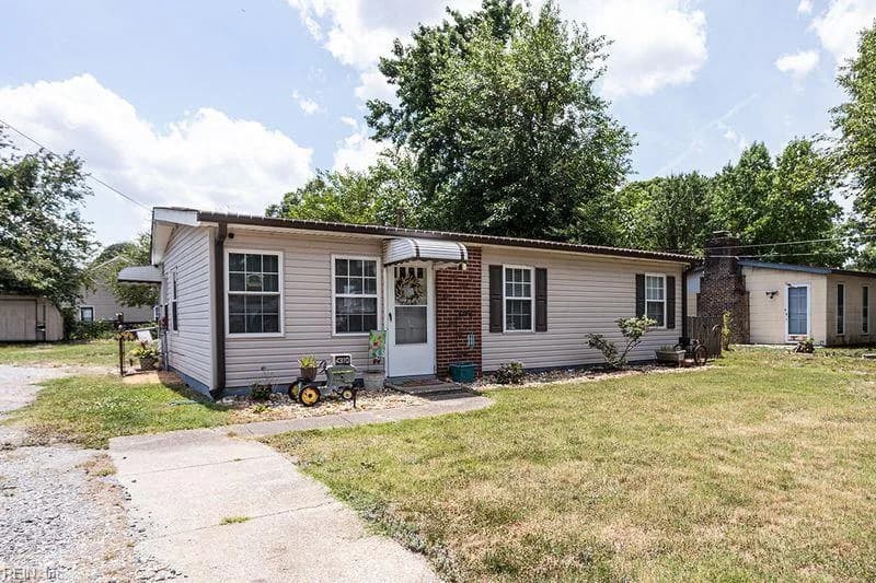 4310 Cromwell AVE, CHESAPEAKE VA 23325 - Photo 4
