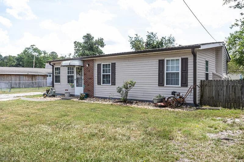 4310 Cromwell AVE, CHESAPEAKE VA 23325 - Photo 5