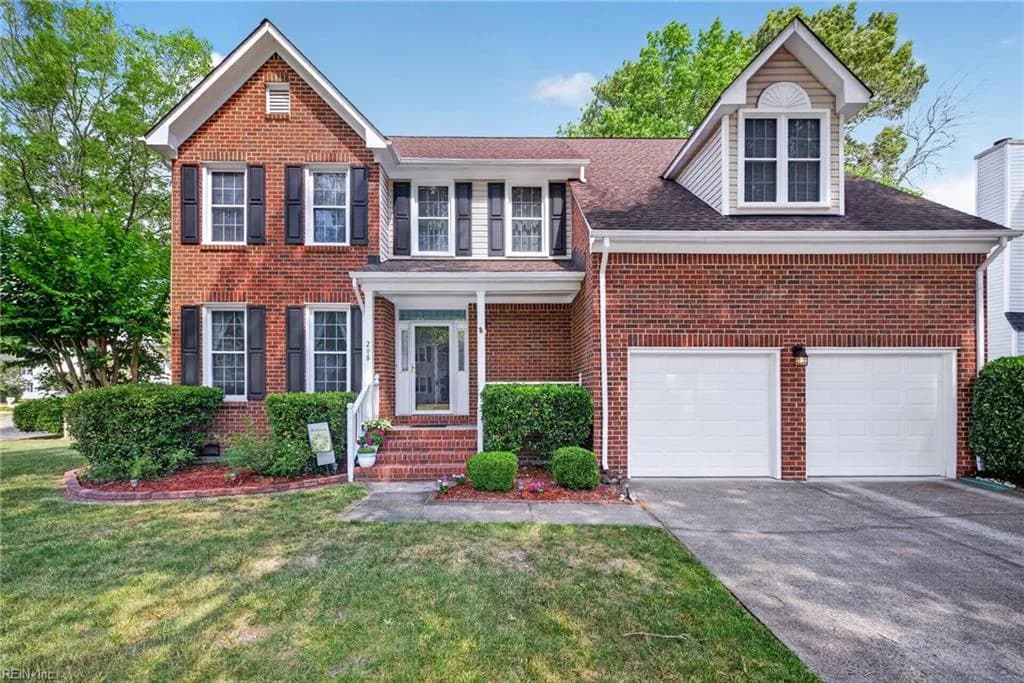 208 Robinhood RD, CHESAPEAKE VA 23322 - Main photo