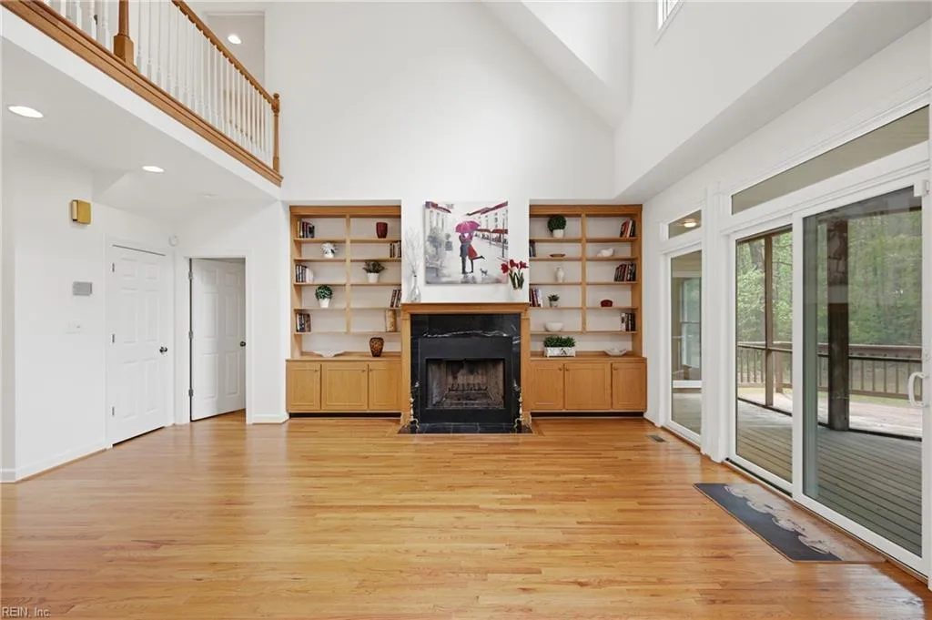13265 Coulbourn RD, SALUDA VA 23149 - Photo 5