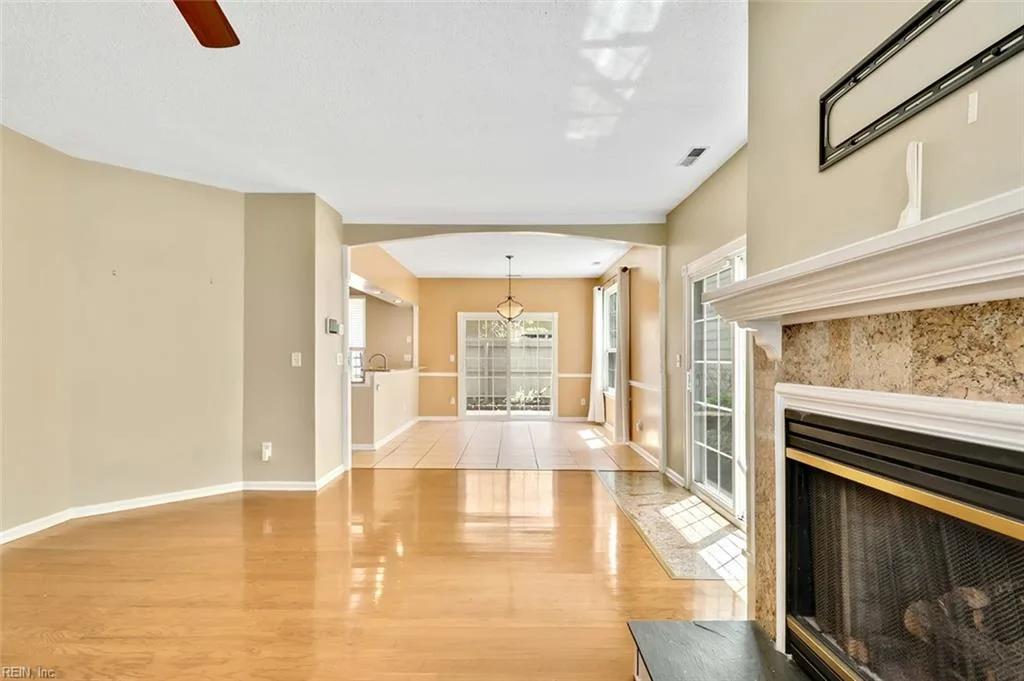 4824 Haymarket DR, VIRGINIABEACH VA 23462 - Photo 4
