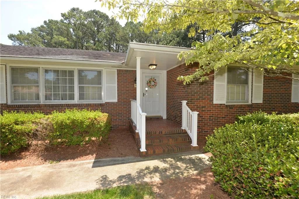 1721 N Alanton DR, VIRGINIABEACH VA 23454 - Photo 3