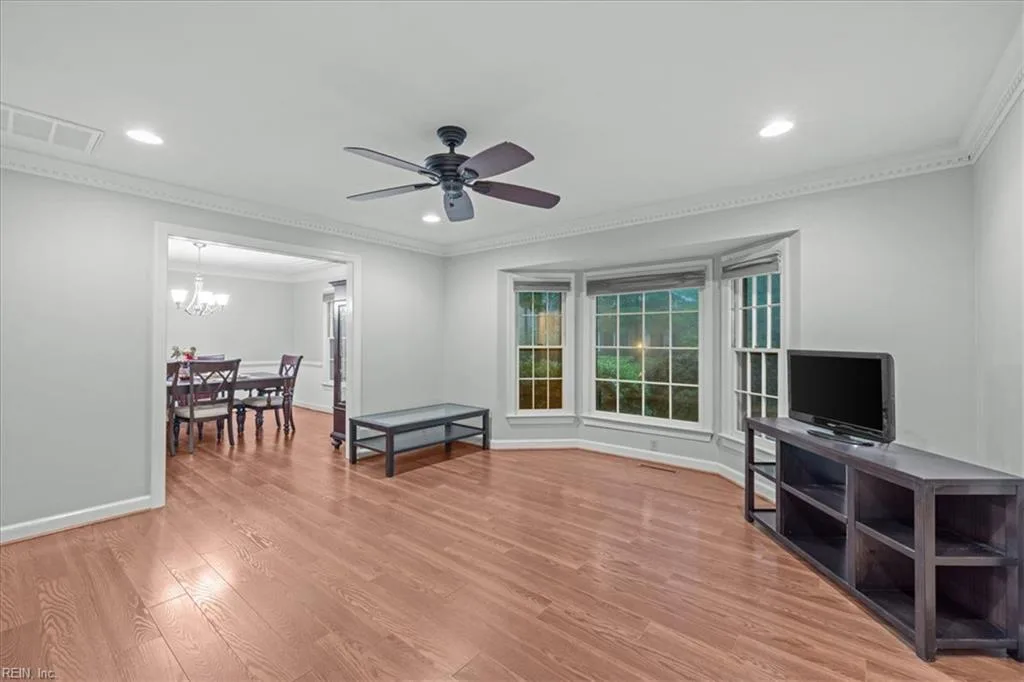 912 Upper Hastings WAY, VIRGINIABEACH VA 23452 - Photo 5