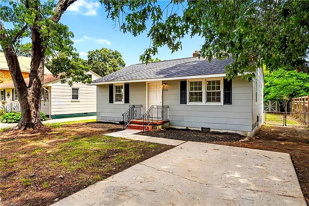 1522 Walnut AVE, CHESAPEAKE VA 23325