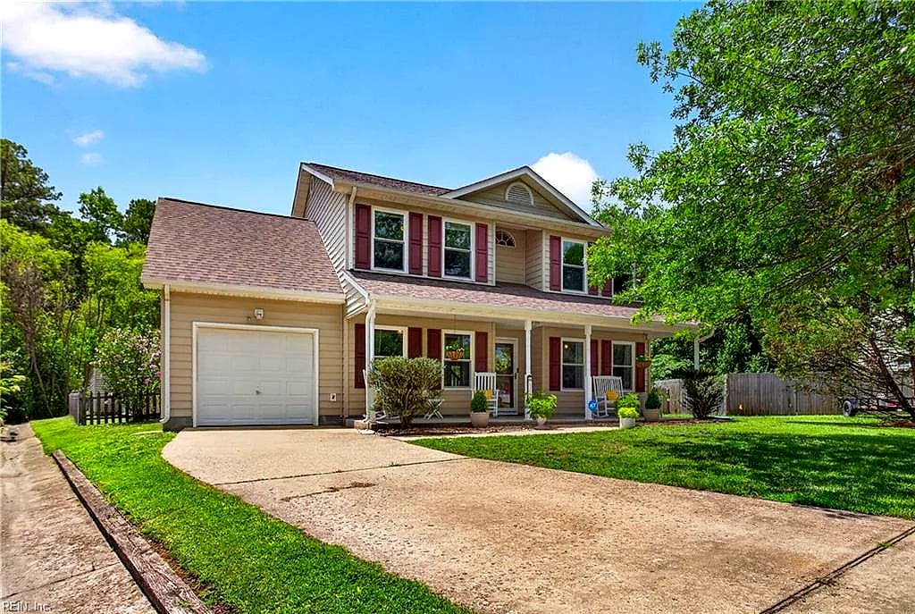 114 Maurice CT, Yorktown — 4 bed Residential, 1,867 sqft