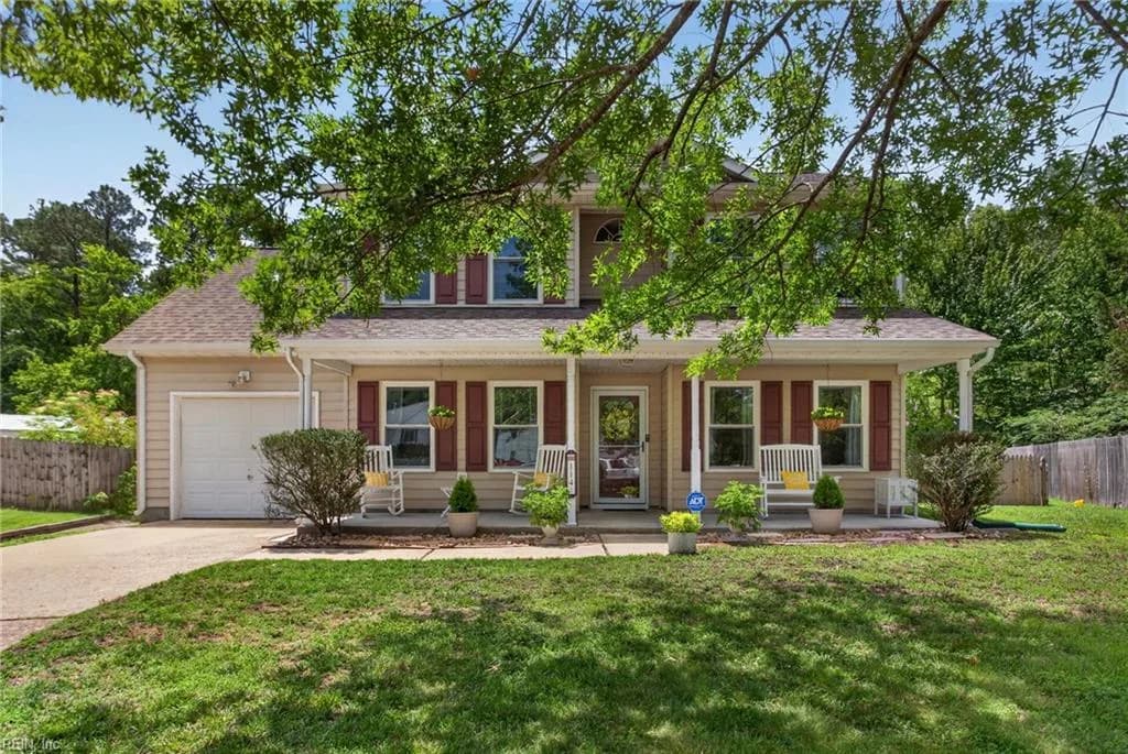 114 Maurice CT, YORKTOWN VA 23690 - Photo 3