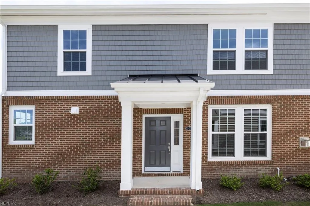 1015 Robinson RD #9D, Suffolk — 3 bed Residential, 1,584 sqft