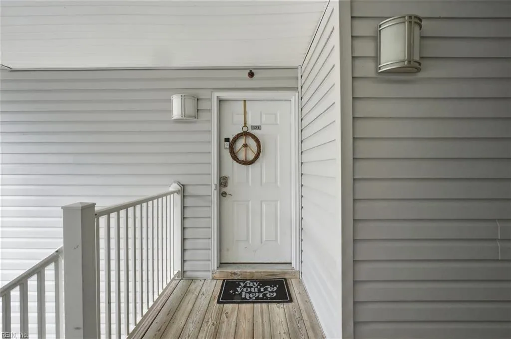 904 Charnell DR #303, VIRGINIABEACH VA 23451 - Photo 4
