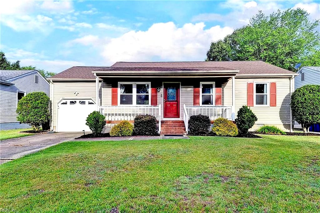 223 Louise DR, NEWPORT NEWS VA 23601