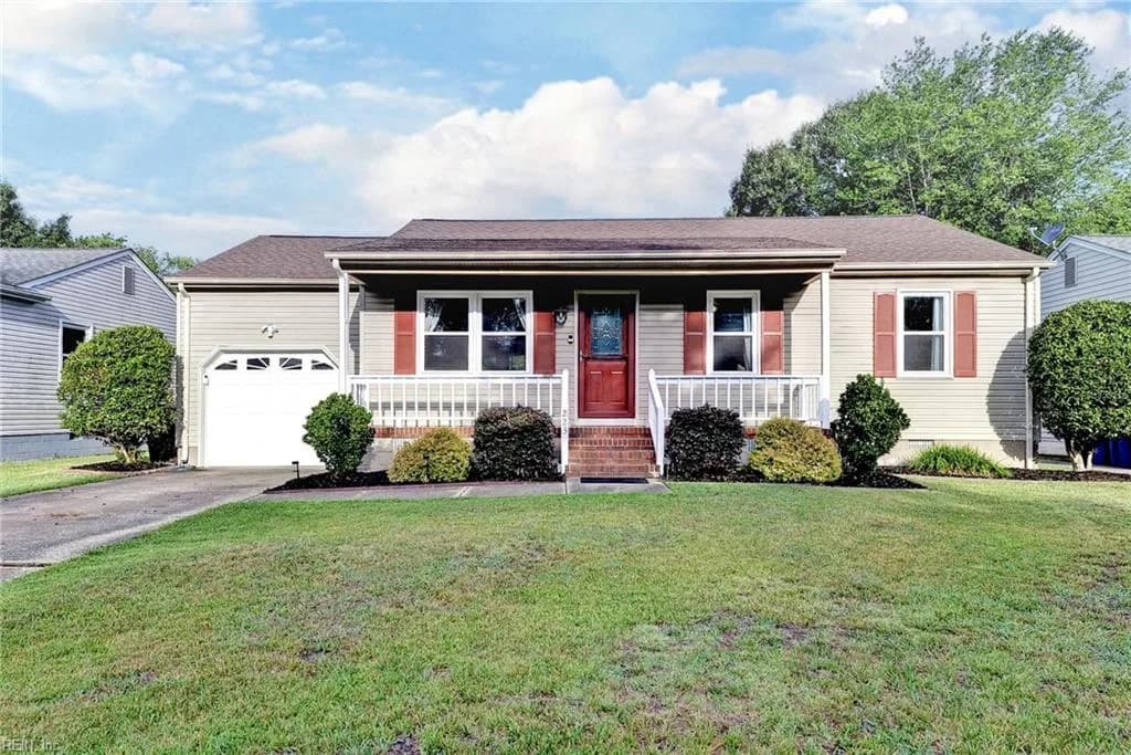 223 Louise DR, NEWPORTNEWS VA 23601 - Photo 2