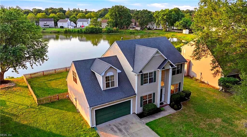 6745 Burbage Lake CIR, Suffolk — 4 bed Residential, 2,322 sqft