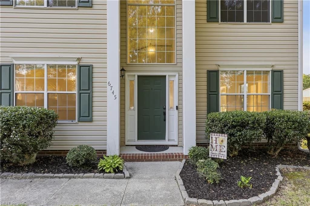 6745 Burbage Lake CIR, SUFFOLK VA 23435 - Photo 4