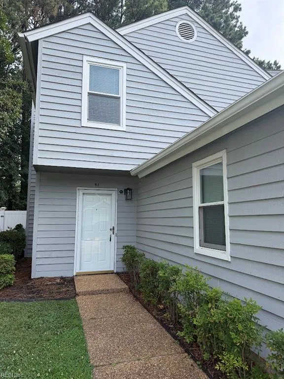 91 Madison CHSE, HAMPTON VA 23666