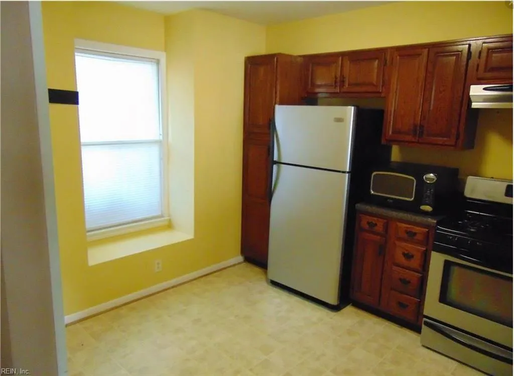 125 Wexford DR E, SUFFOLK VA 23434 - Photo 4