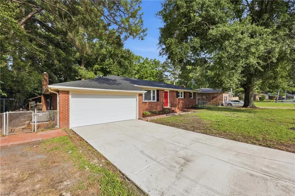 3715 Magnolia DR, PORTSMOUTH VA 23703 - Photo 2