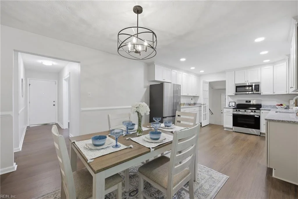 3715 Magnolia DR, PORTSMOUTH VA 23703 - Photo 5