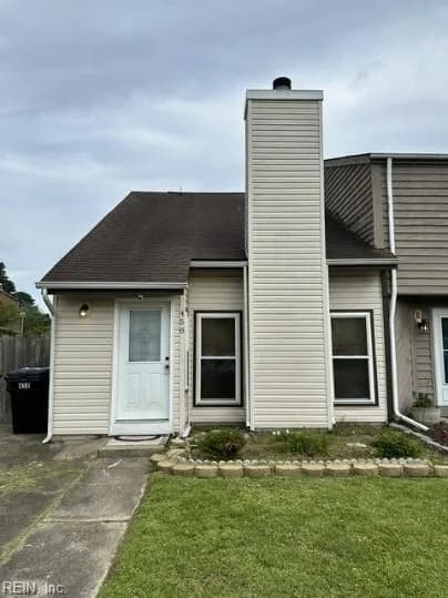 458 Falling LN, VIRGINIABEACH VA 23454 - Main photo