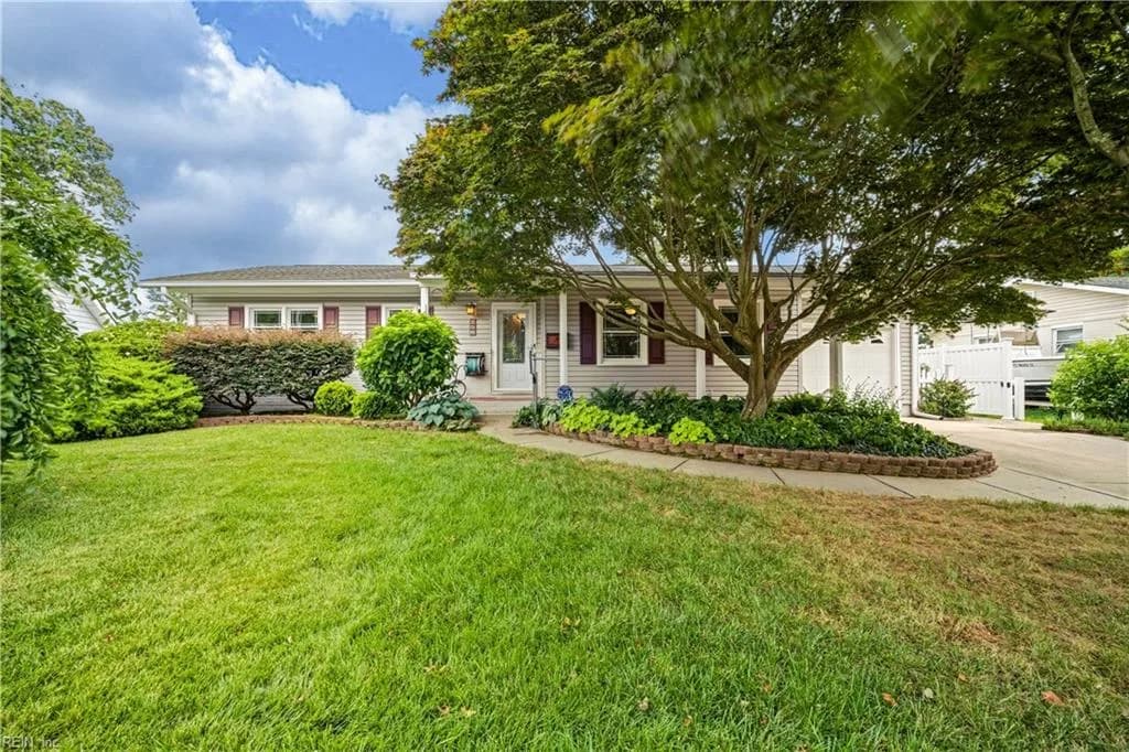 256 Hill Prince RD, VIRGINIABEACH VA 23462 - Photo 2