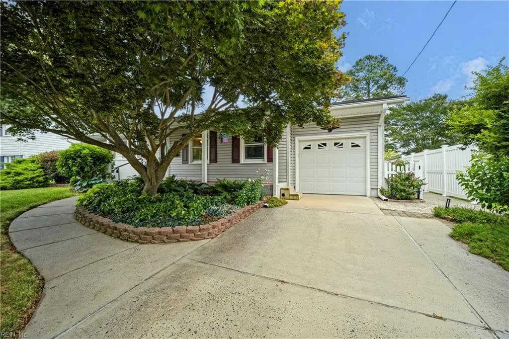 256 Hill Prince RD, VIRGINIABEACH VA 23462 - Photo 4