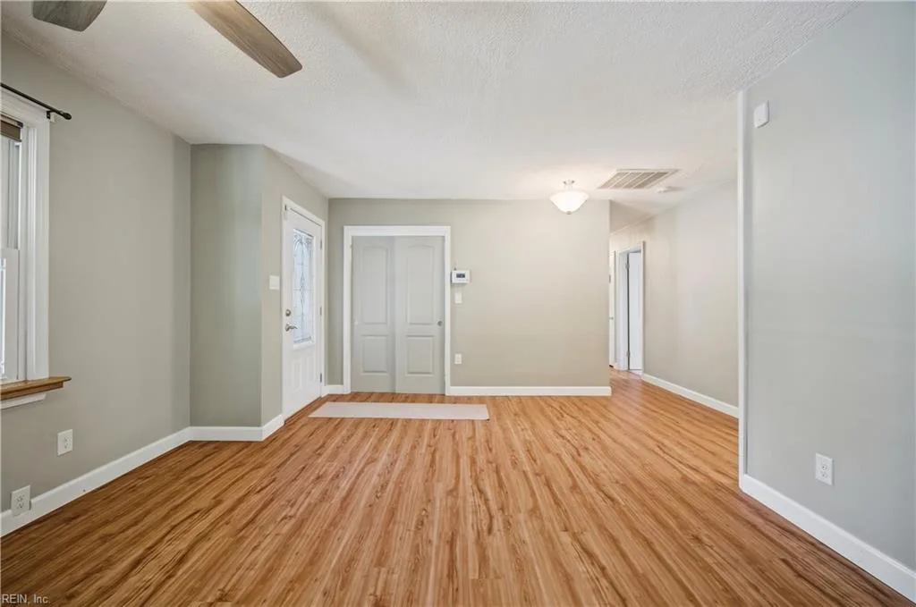 256 Hill Prince RD, VIRGINIABEACH VA 23462 - Photo 5