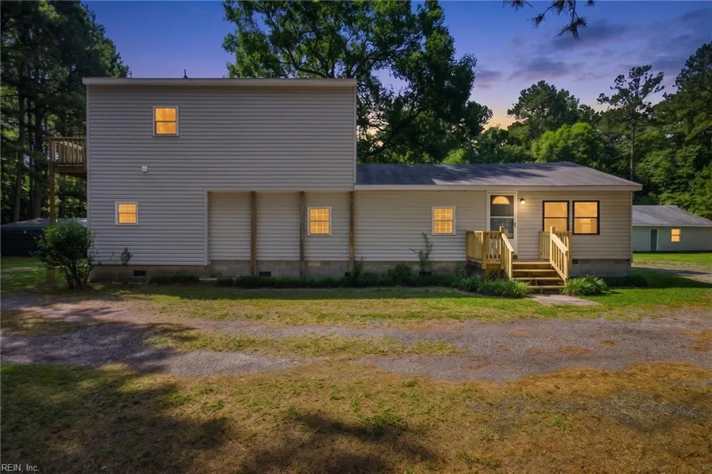8368 Whispering Pines TRL, WINDSOR VA 23487